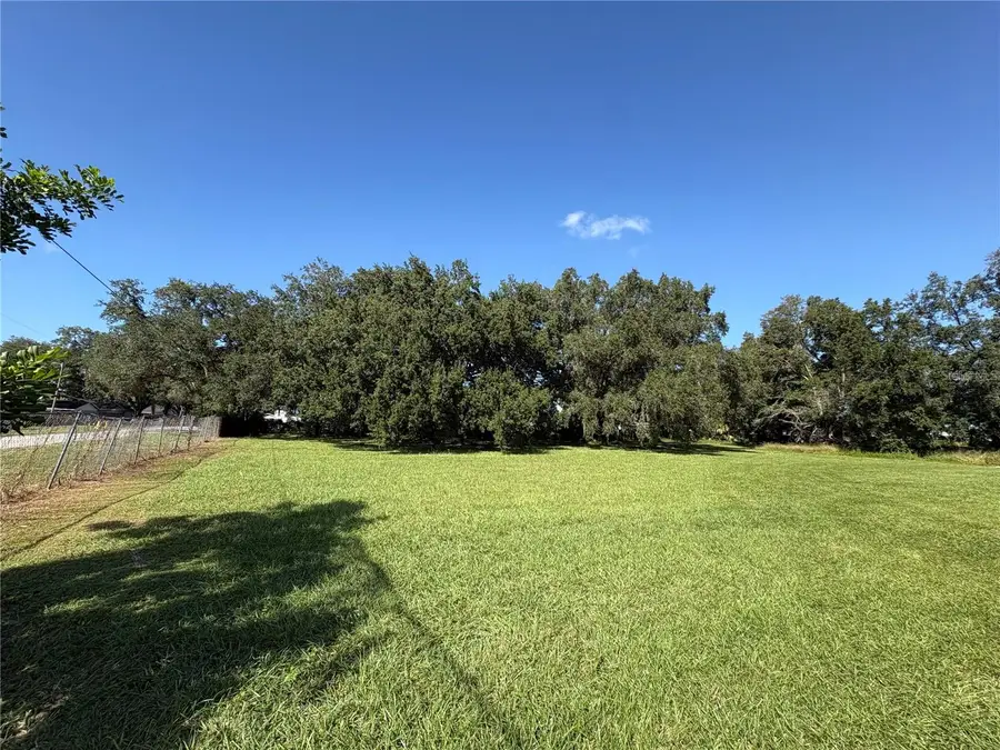 1116 E 142nd Avenue, Tampa, FL 33613 - #2