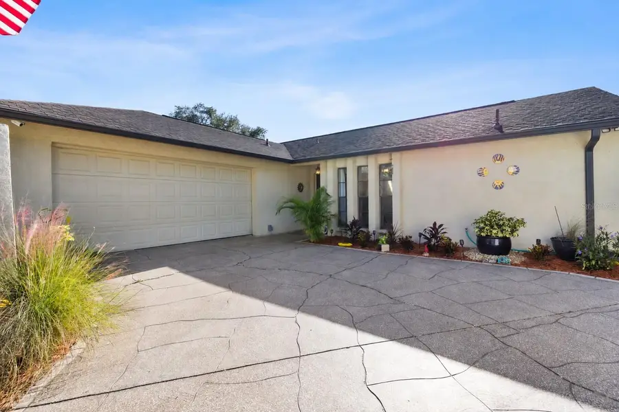 16124 Ravendale Drive, Tampa, FL 33618 - #2