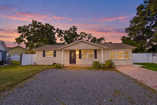 11625 Crystal Lake Drive, PORT RICHEY, FL 34668
