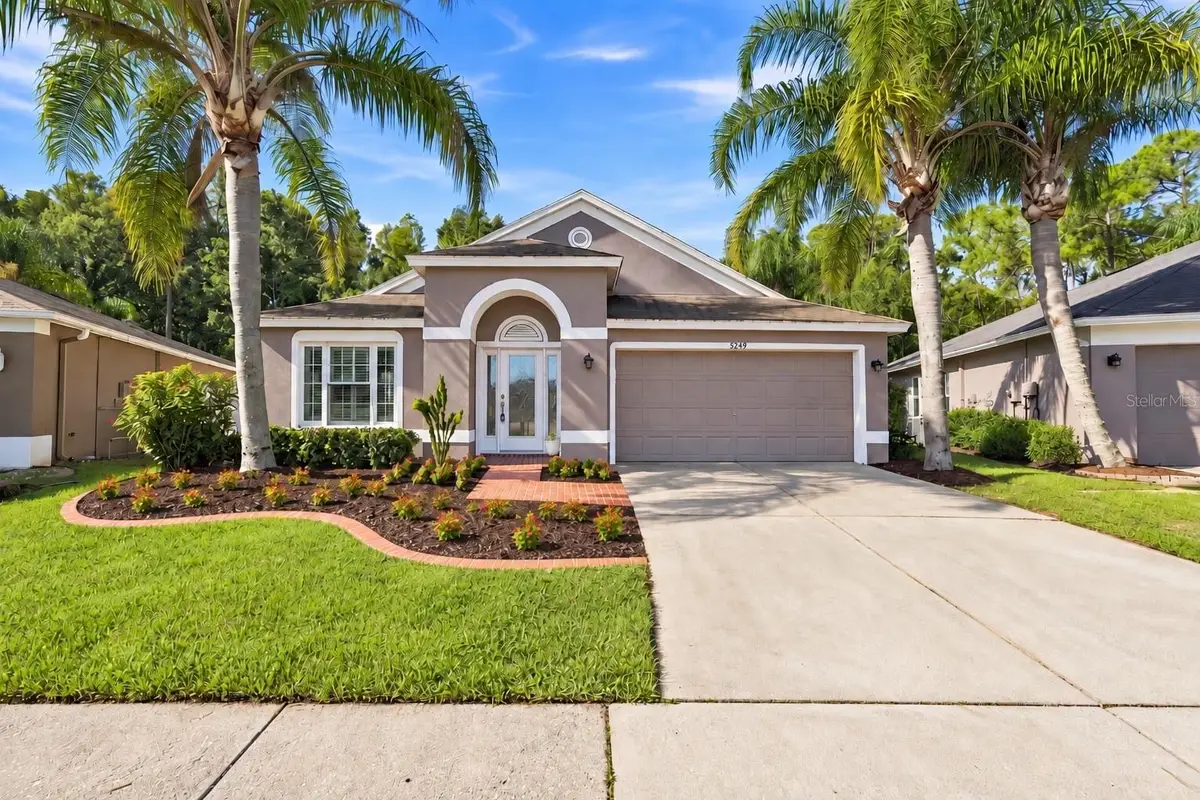 5229 Algerine Place, Wesley Chapel, FL 33544 - #1
