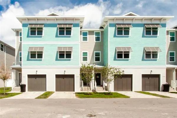 1273 Savona Drive Ne, ST PETERSBURG, FL 33702