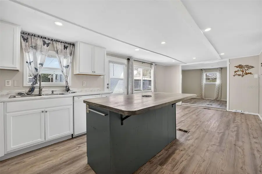 5413 Isabelle Avenue, Port Orange, FL 32127 - Image #3