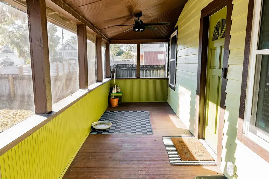 612 N Salisbury Avenue, Deland, FL 32720 - #2