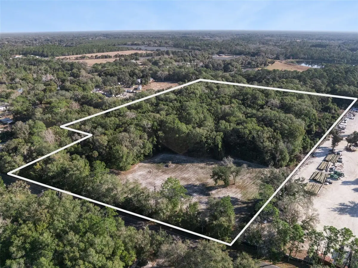 589 S Volusia Avenue, Pierson, FL 32180 - #1