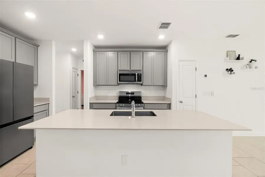 2147 Green Valley Street, Daytona Beach, FL 32124 - #3