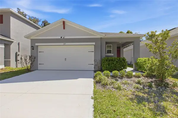 387 Pelham Park Drive, DELAND, FL 32720