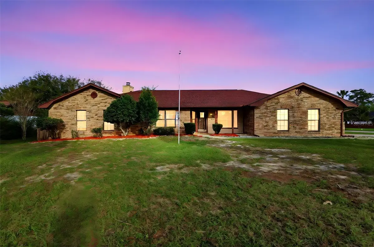 432 N Pine Meadow Drive, Debary, FL 32713 - #1