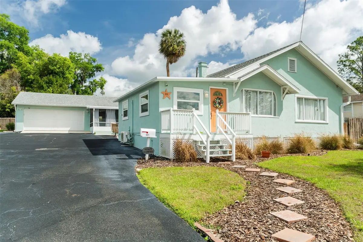 321 W Pennsylvania Avenue, Deland, FL 32720 - #1