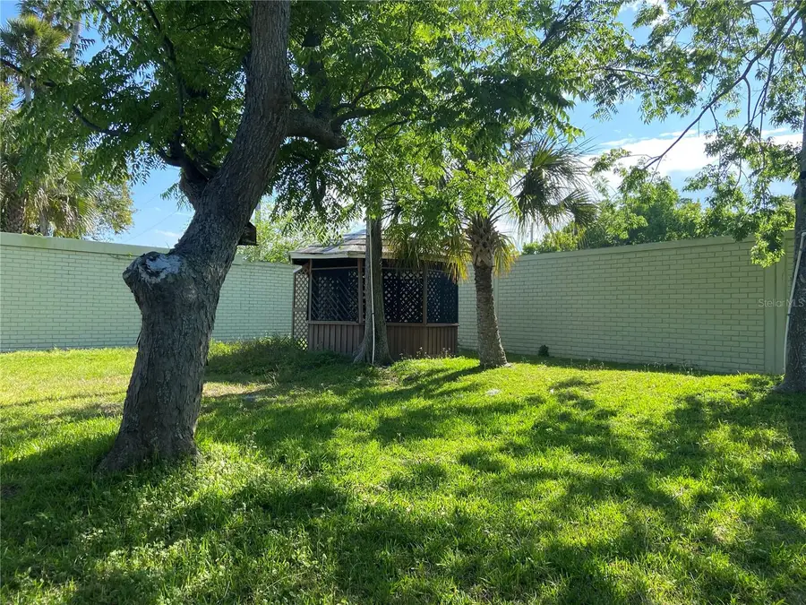 4 Lynwood Court, Daytona Beach, FL 32119 - #3