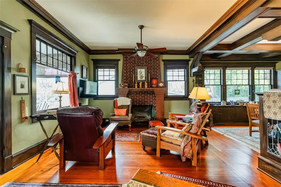 341 W Wisconsin Avenue, Deland, FL 32720 - #3