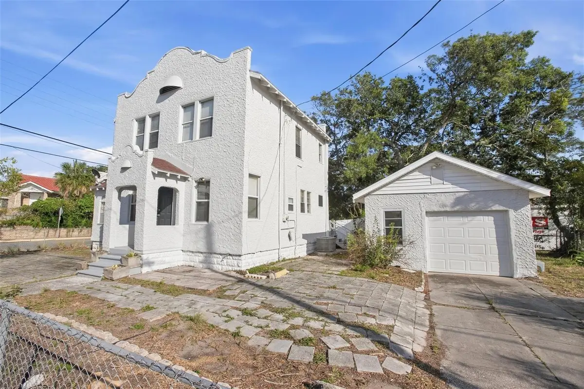 216 Earl Street, Daytona Beach, FL 32118 - #1