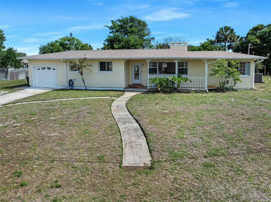 307 Manhattan Avenue, Daytona Beach, FL 32118 - #2