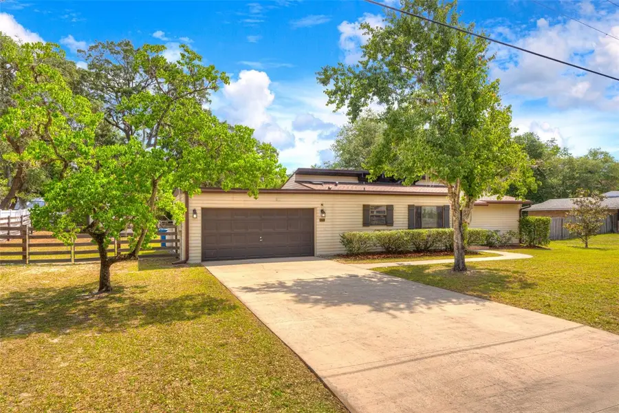 202 Sandspur Lane, Deland, FL 32724 - #3