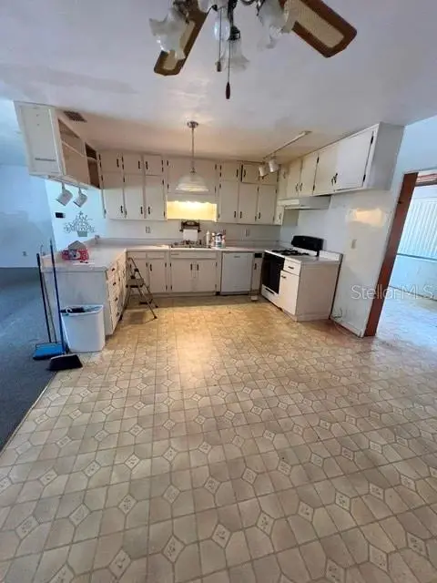 160 E Elm Drive, Orange City, FL 32763 - #2