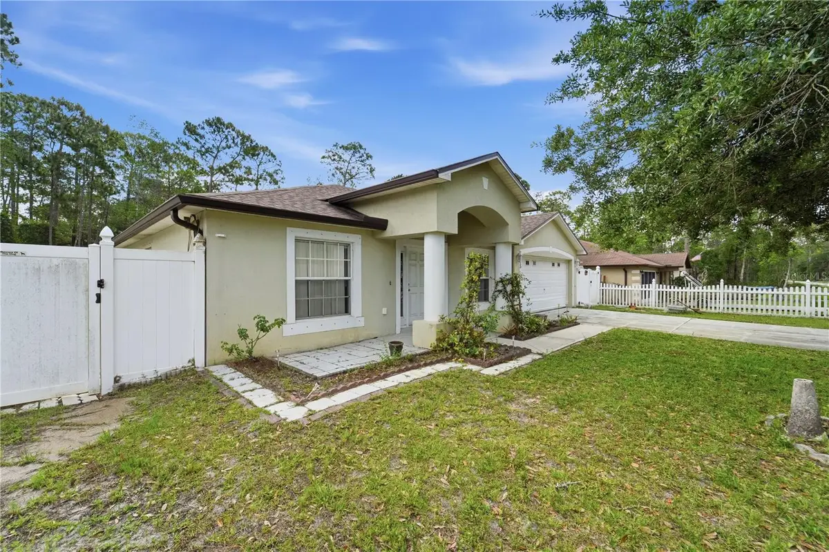 1675 10th Avenue, Deland, FL 32724 - #1