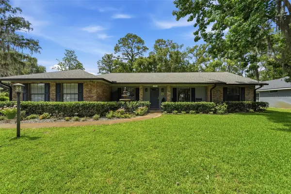 386 Lake Charles Road, DELAND, FL 32724