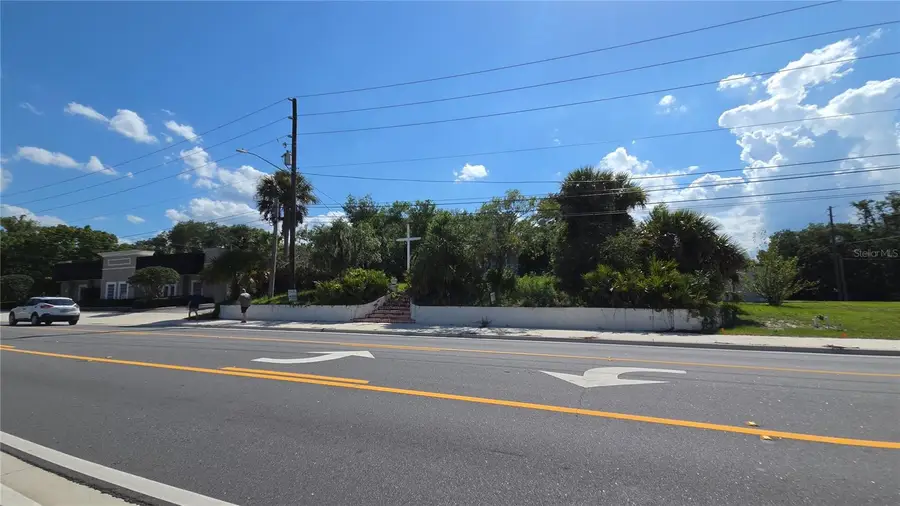 236 N Amelia Avenue, Deland, FL 32724 - #2