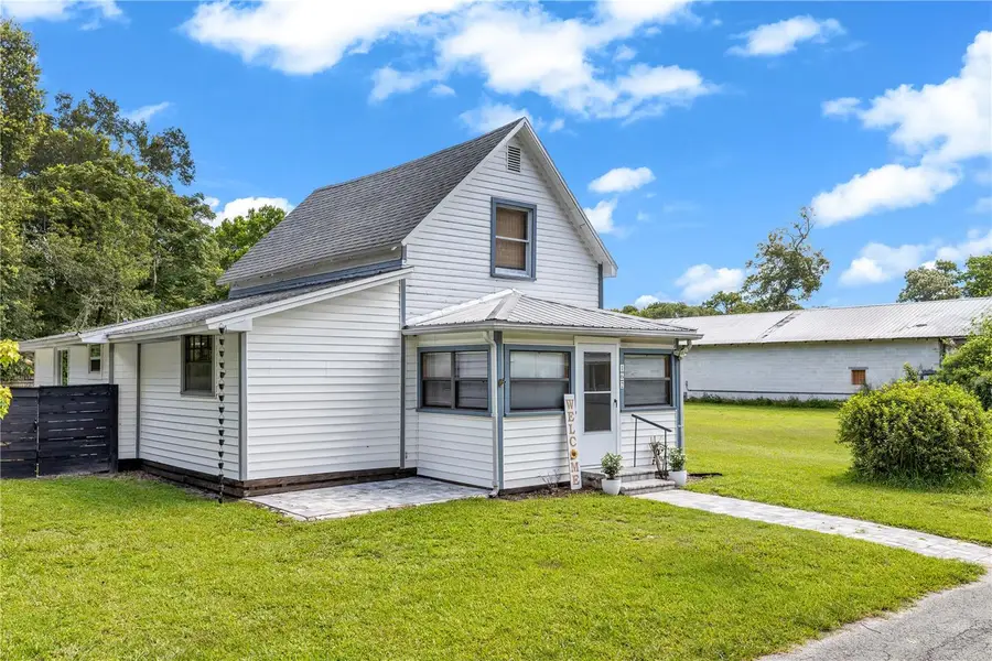 162 W Park Street, Lake Helen, FL 32744 - #2