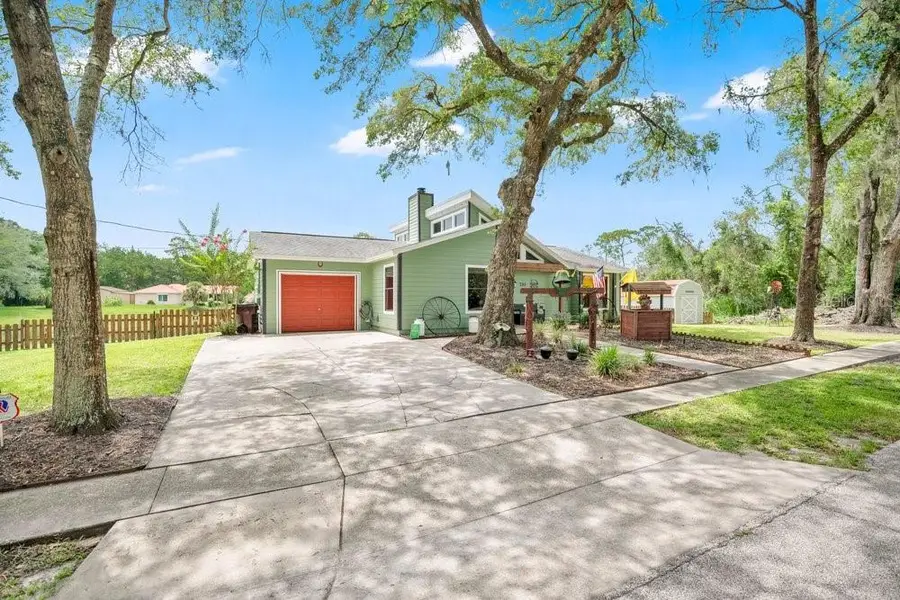 390 N High Street, Lake Helen, FL 32744 - #3