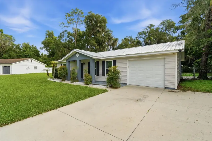368 E Chelsea Street, Deland, FL 32724 - #2