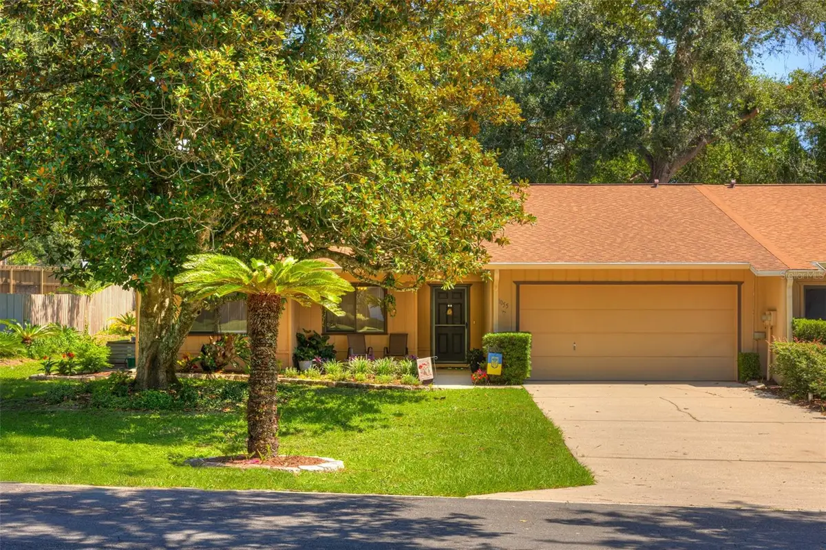 1055 W Village Green Rd, Deland, FL 32720 - #1
