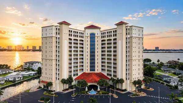 2801 S Ridgewood Avenue #504, SOUTH DAYTONA, FL 32119