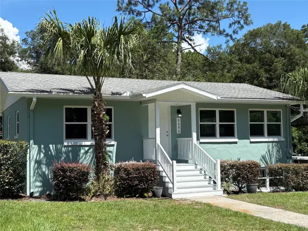 2094 Penn Drive, DELAND, FL 32724