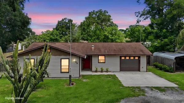 1555 Rowe Lane, DELAND, FL 32720