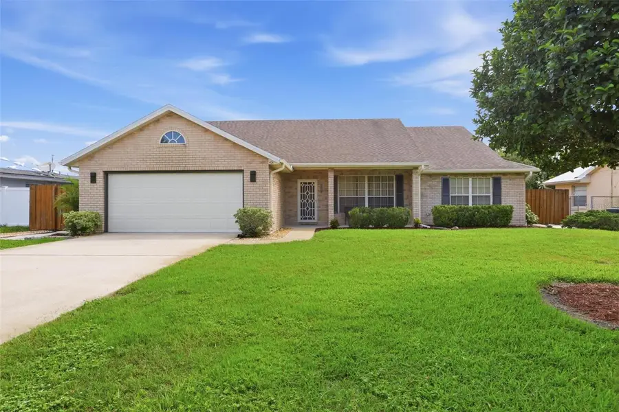 1121 Glendale Avenue, Deltona, FL 32725 - #2