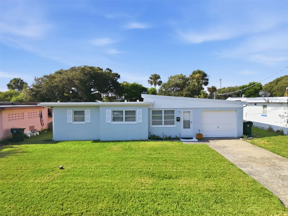 414 Flushing Avenue, Daytona Beach, FL 32118 - #1
