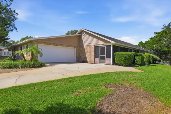 2500 S Glen Eagles Drive, DELAND, FL 32724