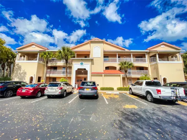 458 Bouchelle Drive #301, NEW SMYRNA BEACH, FL 32169