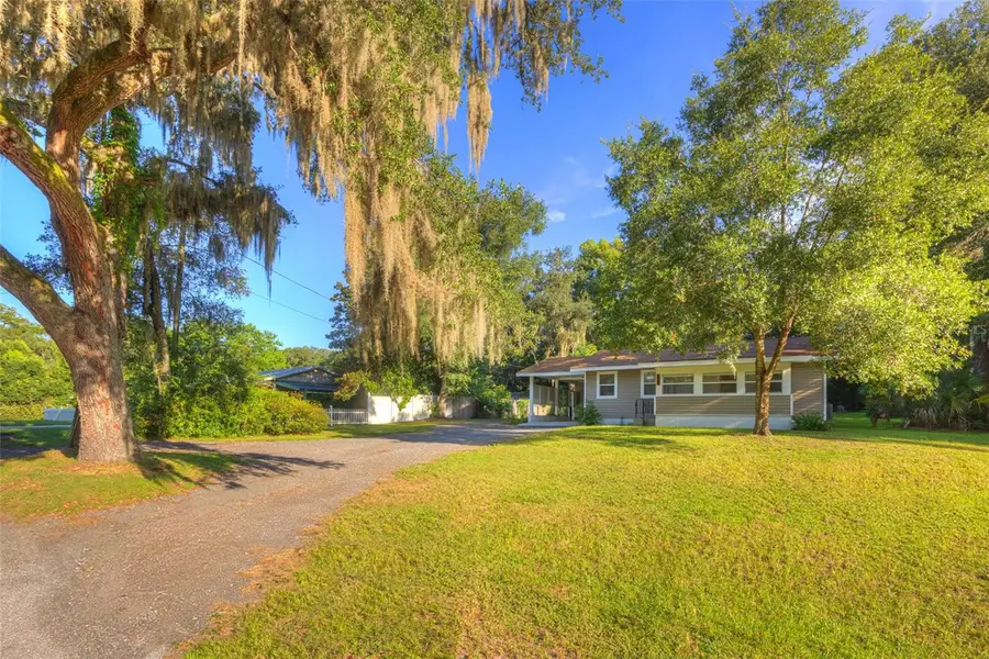 355 W Wisconsin Avenue, Orange City, FL 32763 - #2
