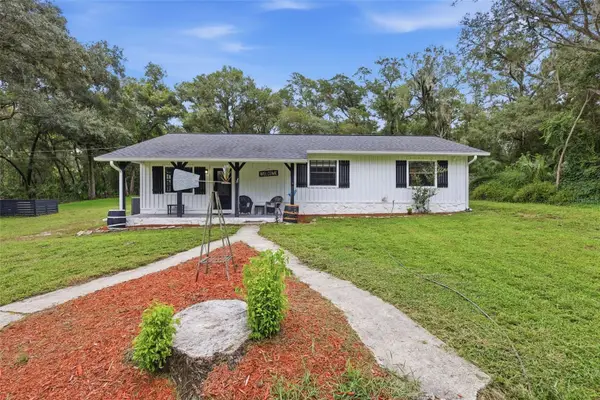 1095 S Ridgewood Avenue, DELAND, FL 32720
