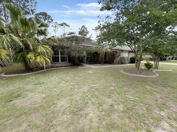 31 Karas Trail, PALM COAST, FL 32164