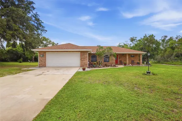 949 Collins Avenue, ORANGE CITY, FL 32763