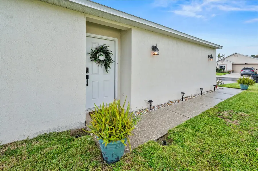 2054 Majestic Pine Court Ne, Palm Bay, FL 32905 - #2