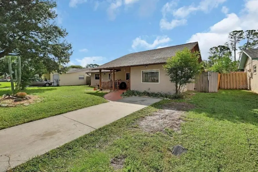 583 Cambridge Circle, South Daytona, FL 32119 - #3