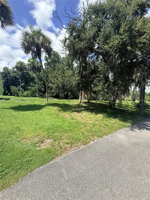 5235 Amy Lane, FORT PIERCE, FL 34946