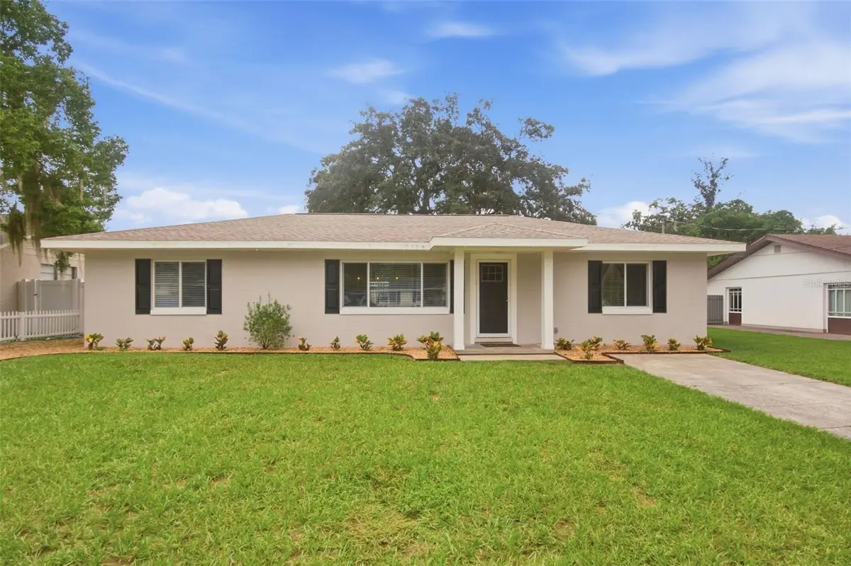 930 Dora Avenue, Tavares, FL 32778 - #1