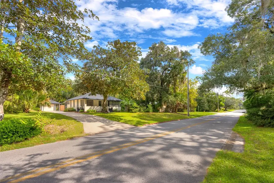 641 E Pennsylvania Avenue, Deland, FL 32724 - #3