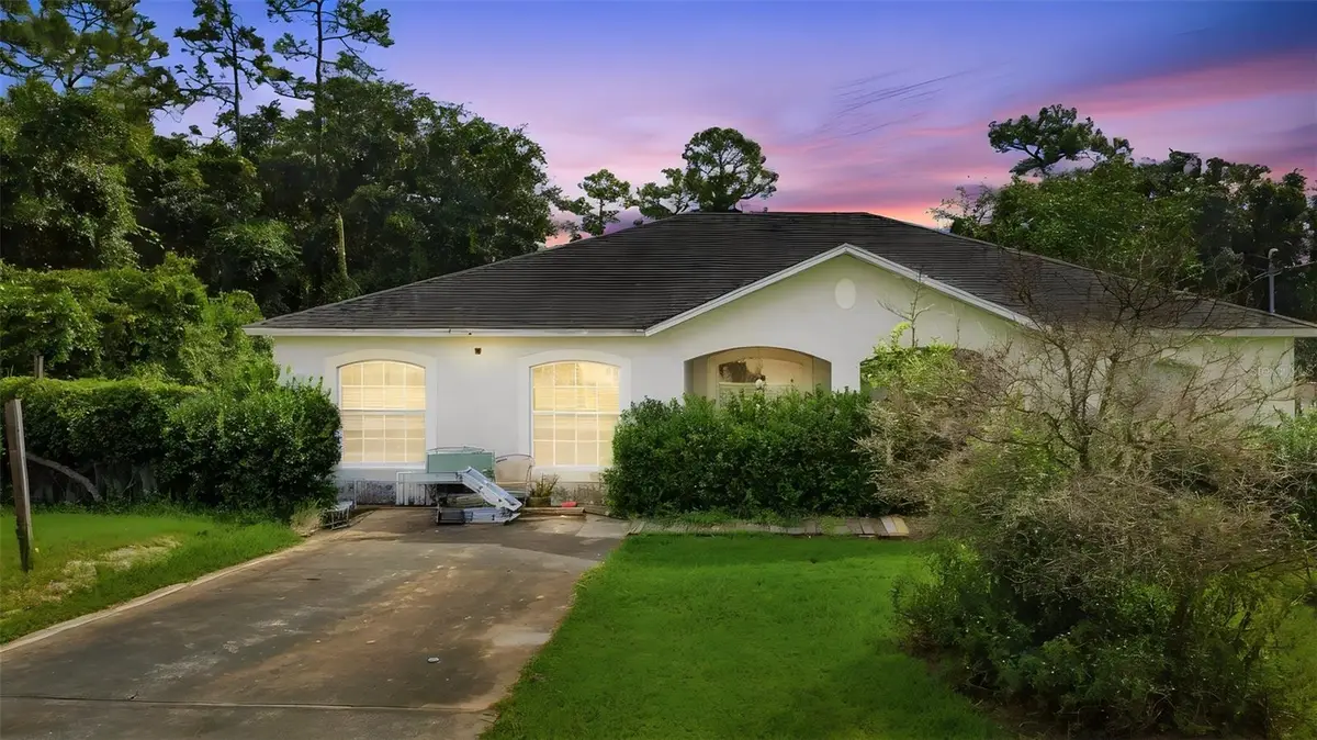 1045 8th Avenue, Deland, FL 32724 - #1