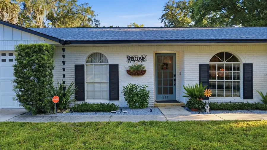 217 W 11th Street, Sanford, FL 32771 - #2