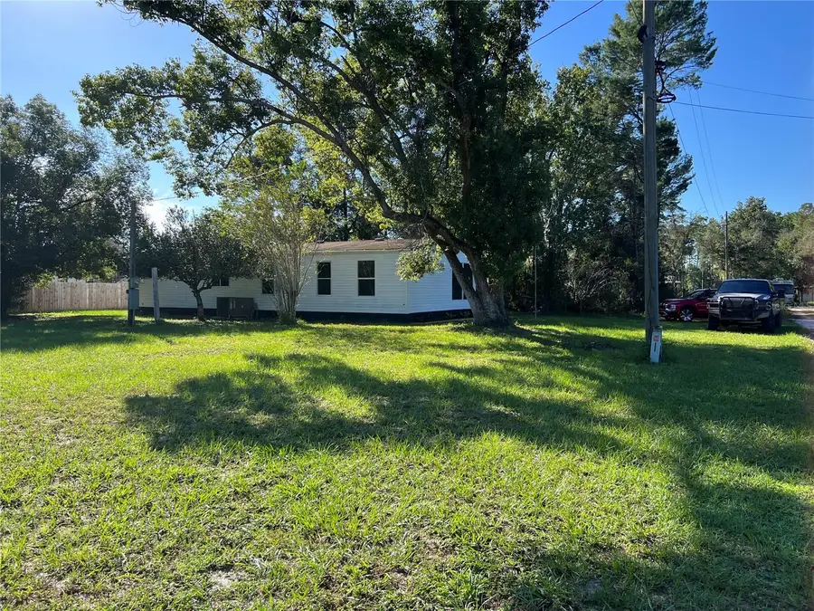 45518 Oak Street, Paisley, FL 32767 - #2