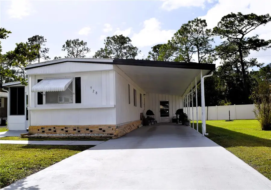 928 Blue Heron Boulevard, Osteen, FL 32764 - #2