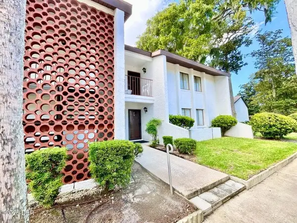 1 Tomoka Oaks Boulevard #120, ORMOND BEACH, FL 32174