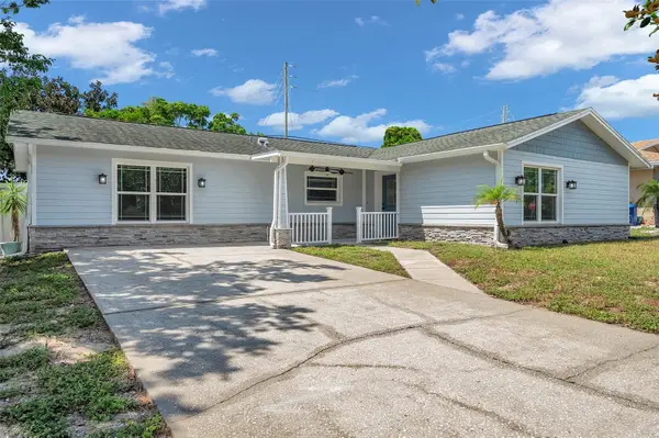 302 Leafwood Road, TARPON SPRINGS, FL 34689