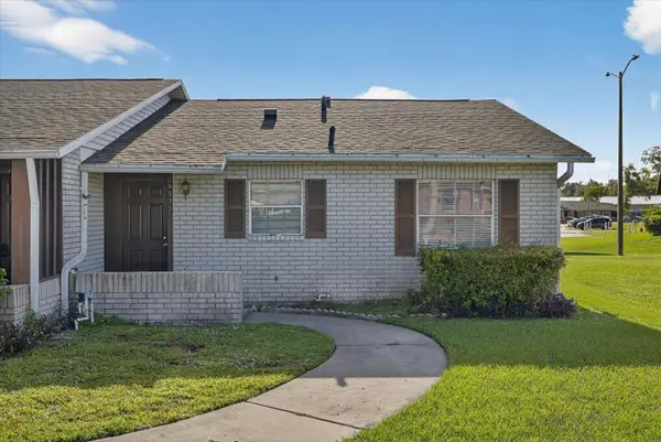 9525 Fieldview Circle #C, THONOTOSASSA, FL 33592