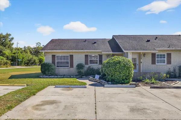 9504 Fieldview Circle, THONOTOSASSA, FL 33592