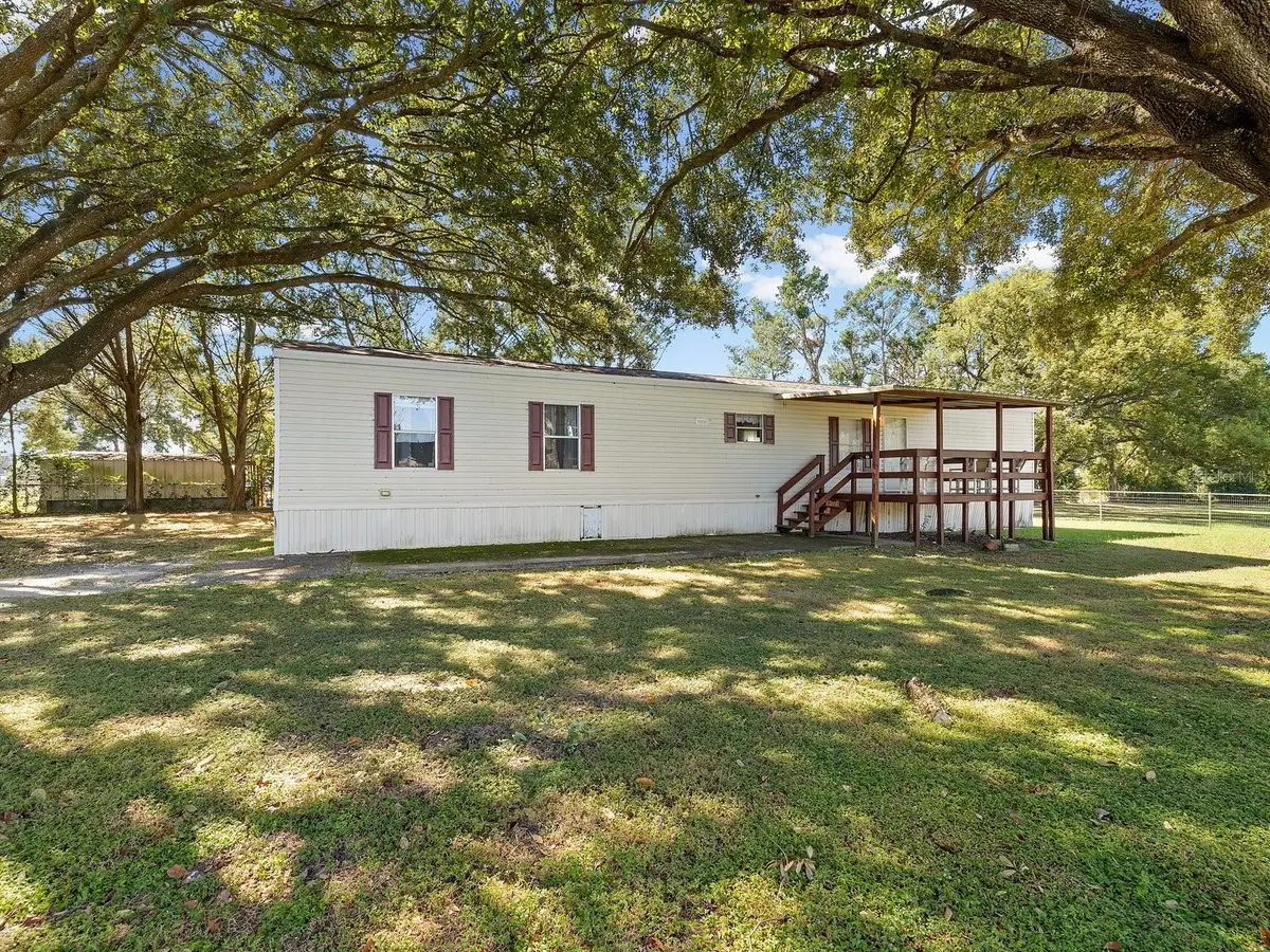 8041 Hamster Drive, Zephyrhills, FL 33540 - Image #1